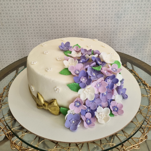 Bolo decorado de flores